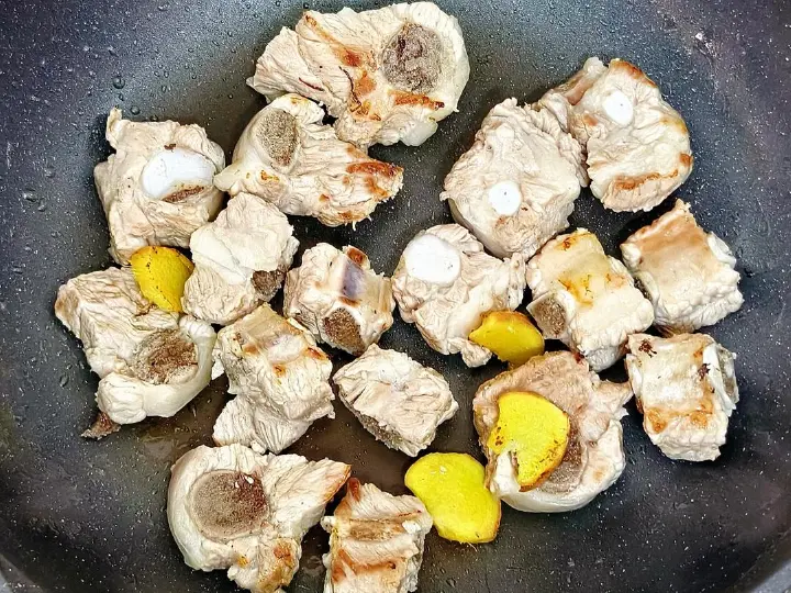 可乐土豆烧排骨 第 2 步
