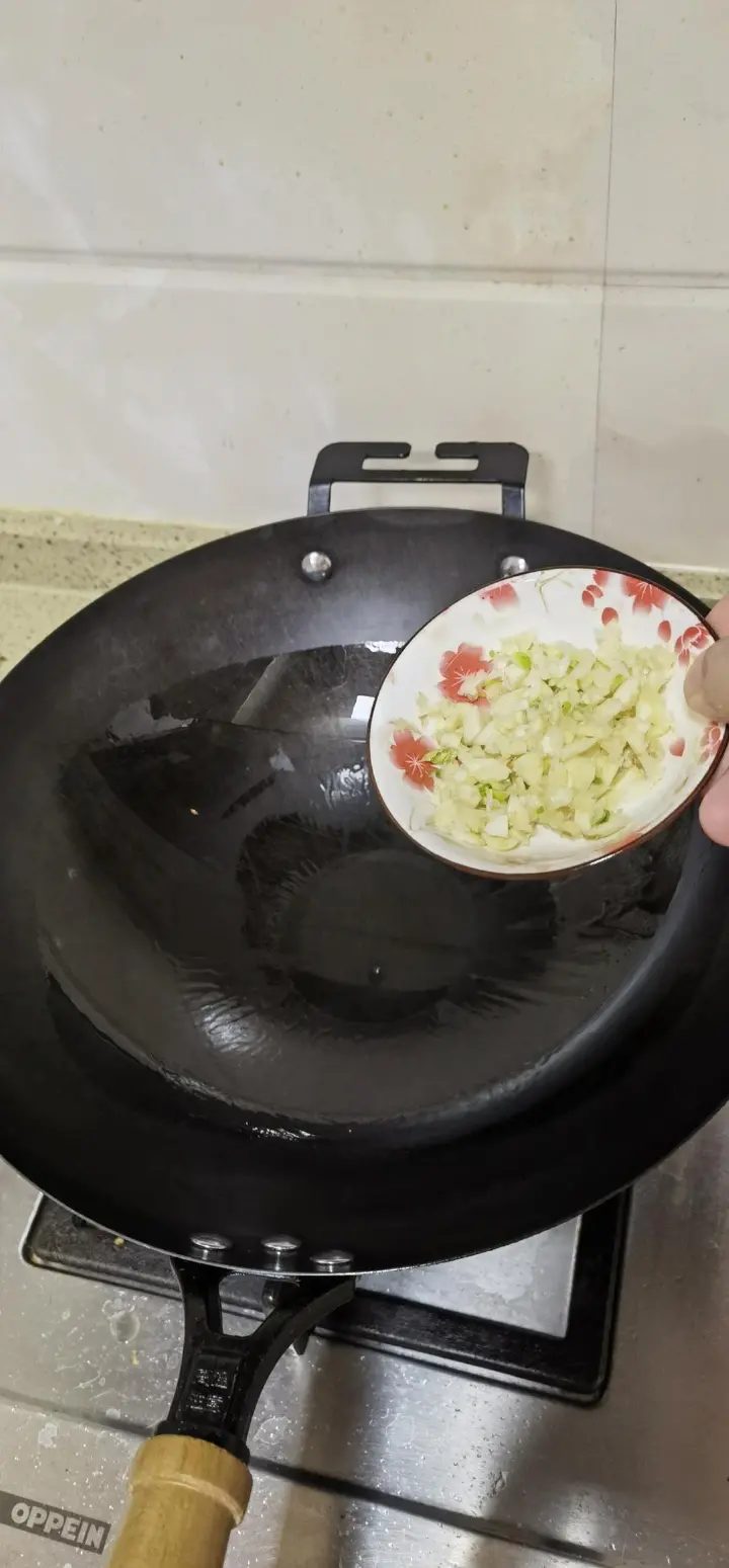 蒜蓉蚝油生菜 第 4 步