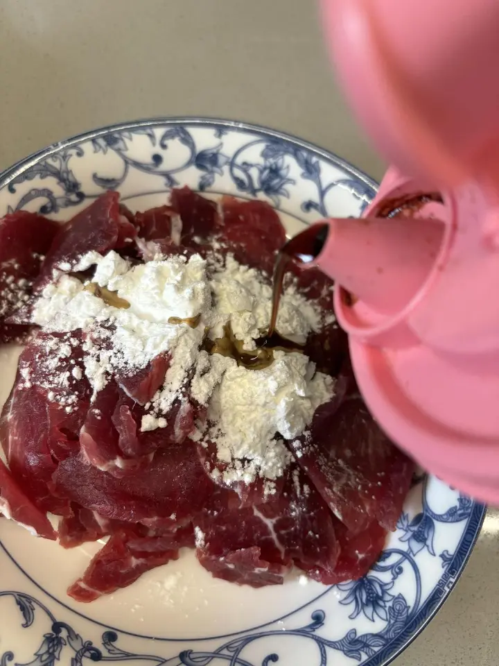 番茄腐竹牛肉煲 第 4 步