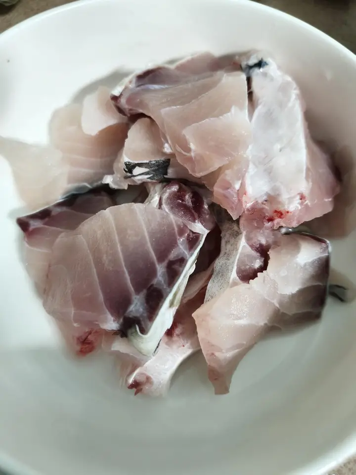 沙姜爆炒脆肉鲩 第 1 步