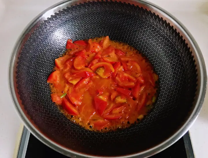 番茄土豆疙瘩汤 第 5 步