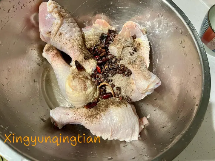 麻椒蒸鸡腿 第 3 步