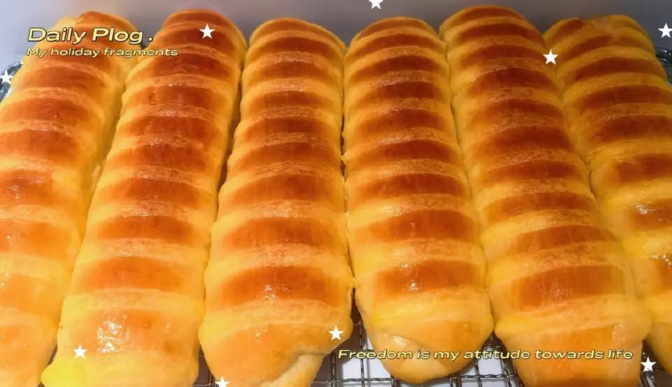 毛毛虫面包成品图