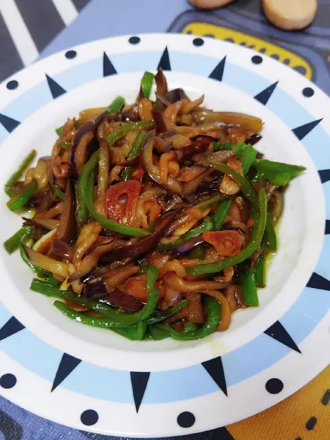 茄子炒小辣椒