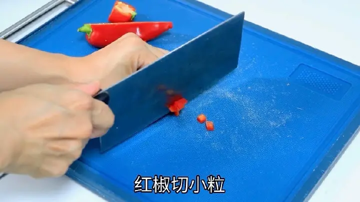 北极虾牛油果法棍 第 3 步