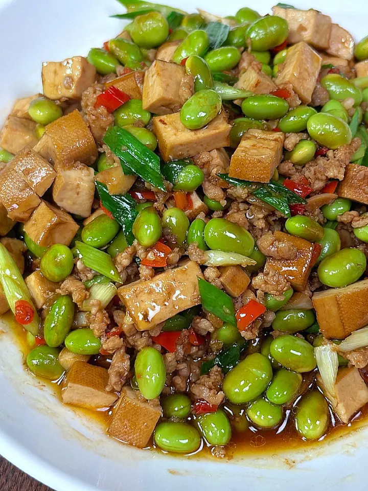 毛豆炒香干 第 1 步