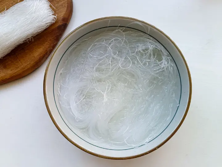 虾仁炒粉丝 第 1 步