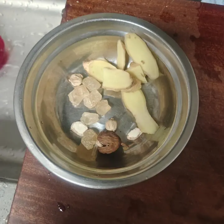 白萝卜焖羊肉 第 3 步