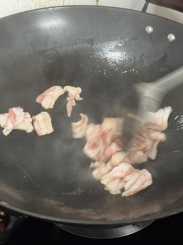 五花肉炒笋片 第 2 步