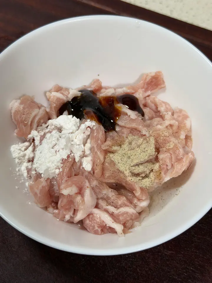 莴笋木耳炒肉片 第 9 步