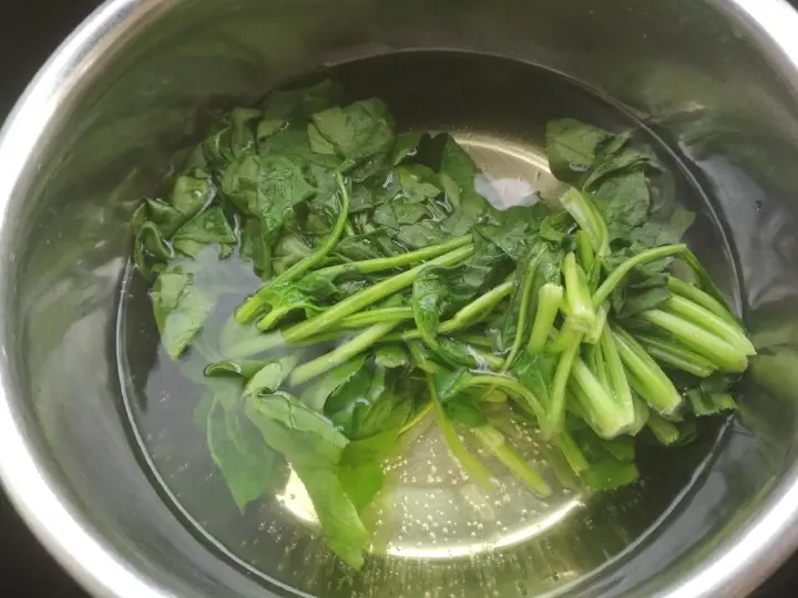果仁菠菜 第 4 步