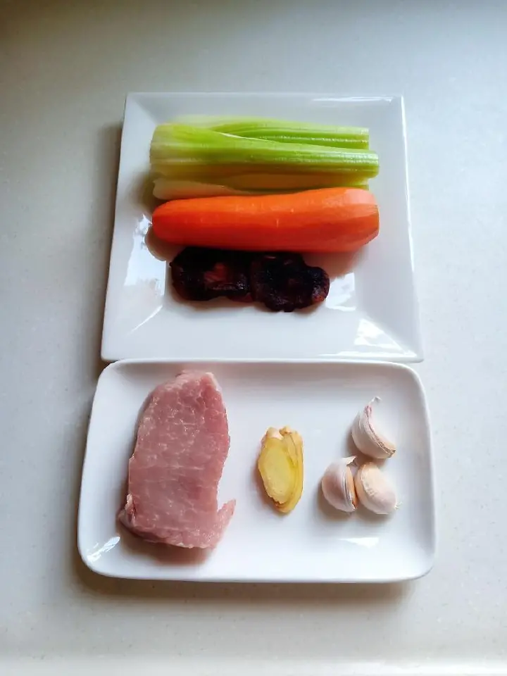 家常小炒肉丝 第 1 步