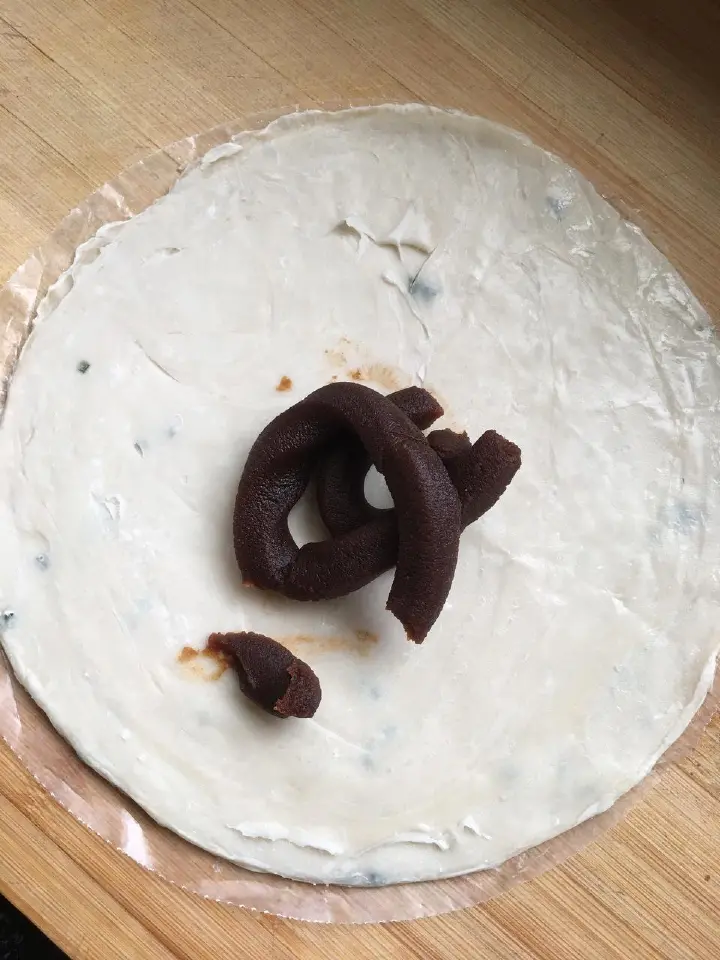 手抓饼豆沙卷 第 4 步