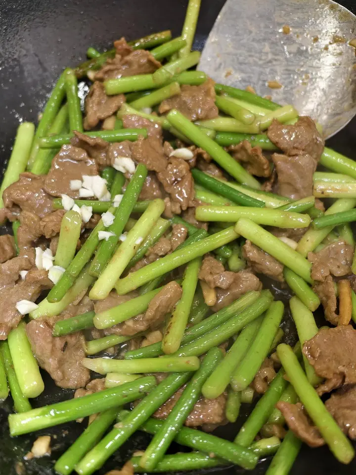 蒜苔炒牛肉 第 6 步