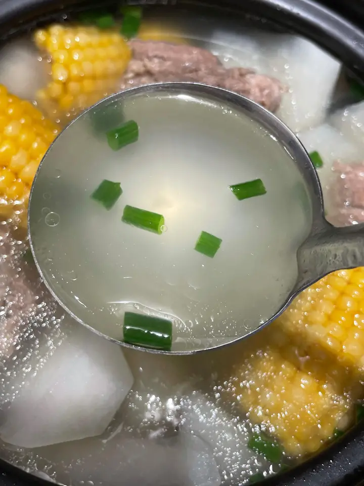 萝卜玉米大骨汤 第 5 步