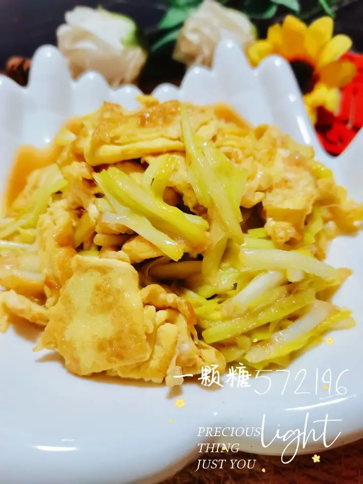 蒜黄炒鸡蛋 第 8 步