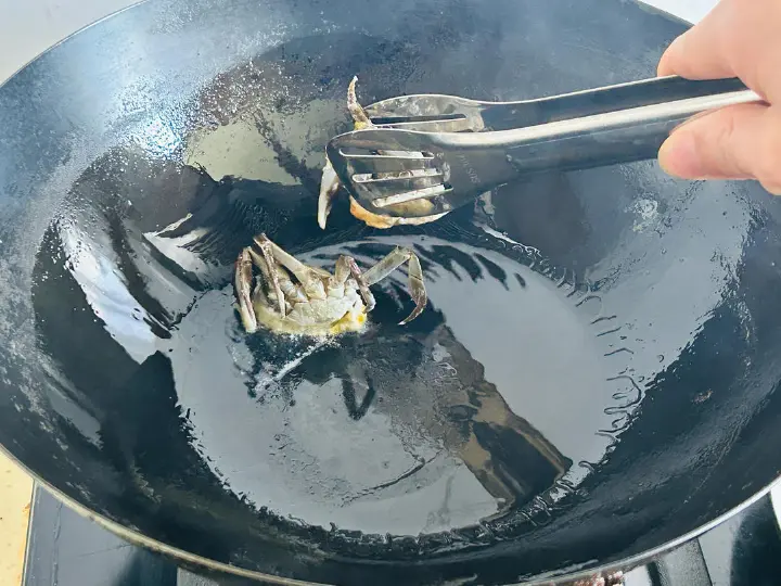 浓香六月黄大闸蟹 第 5 步