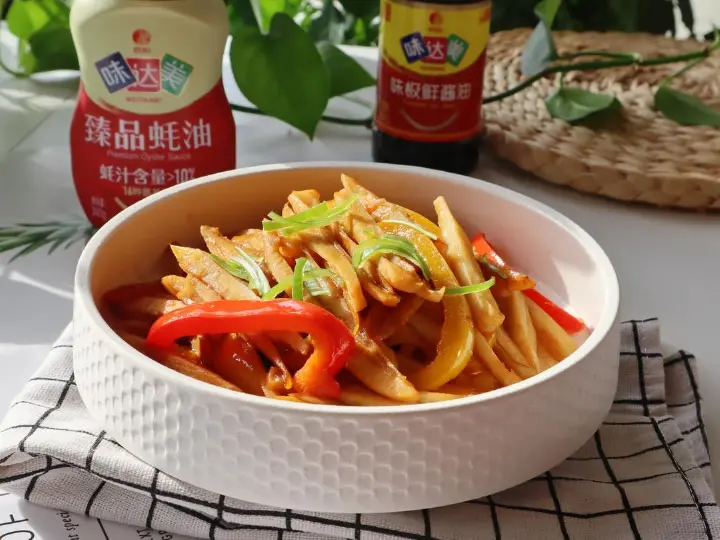 蚝油炒莲藕条 第 10 步