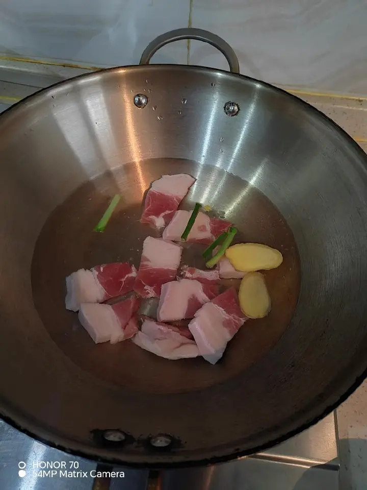 咸肉炖老豆腐 第 3 步