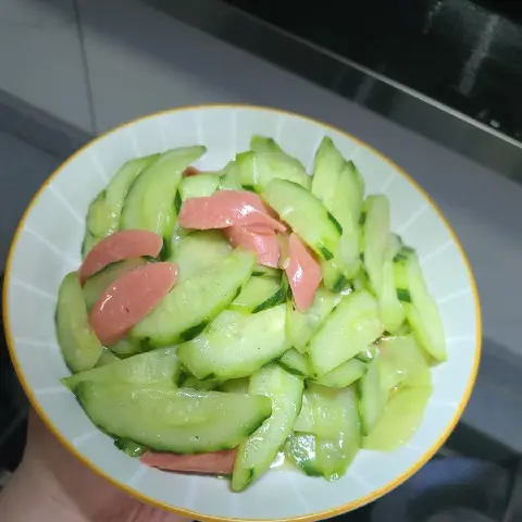 黄瓜炒火腿肠
