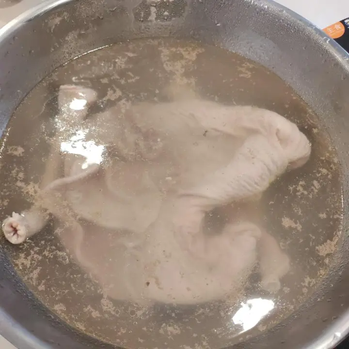 胡椒猪肚鸡汤 第 2 步