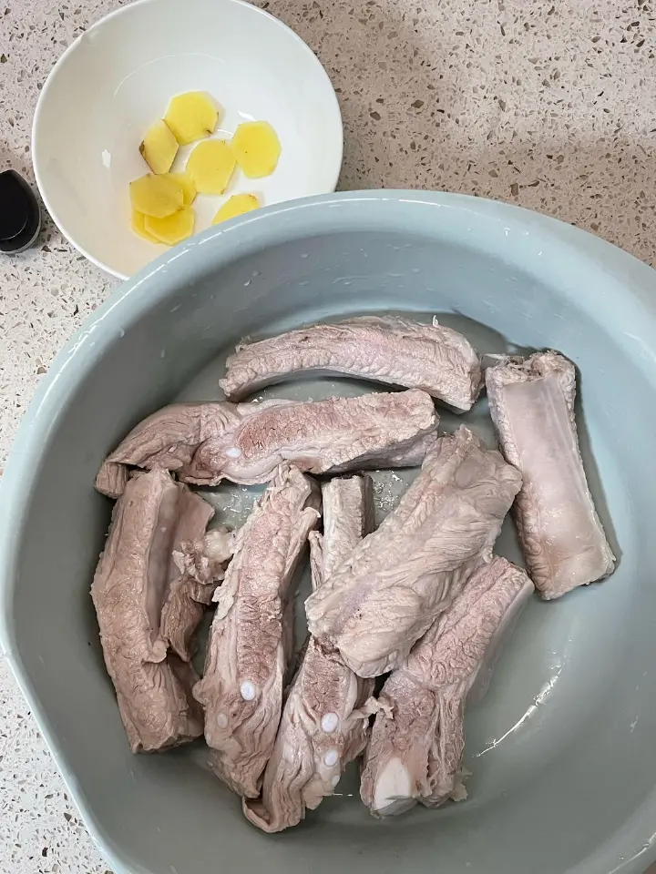 红烧排骨 第 1 步