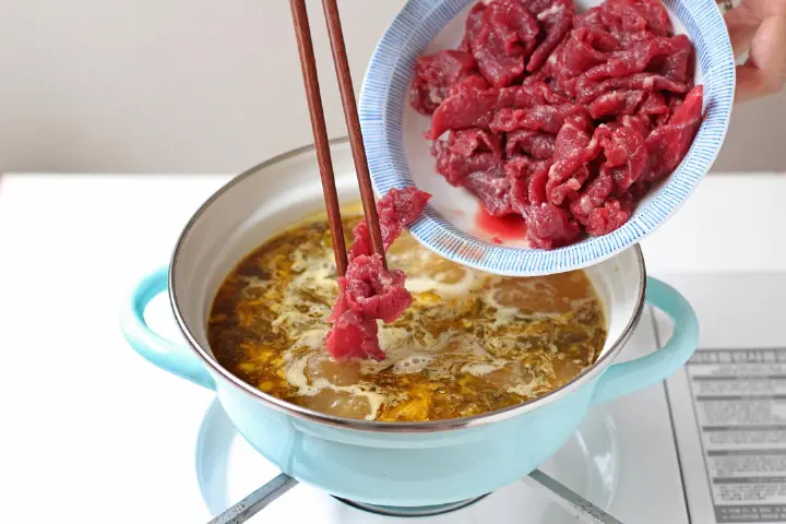 金汤酸菜粉丝牛肉 第 9 步