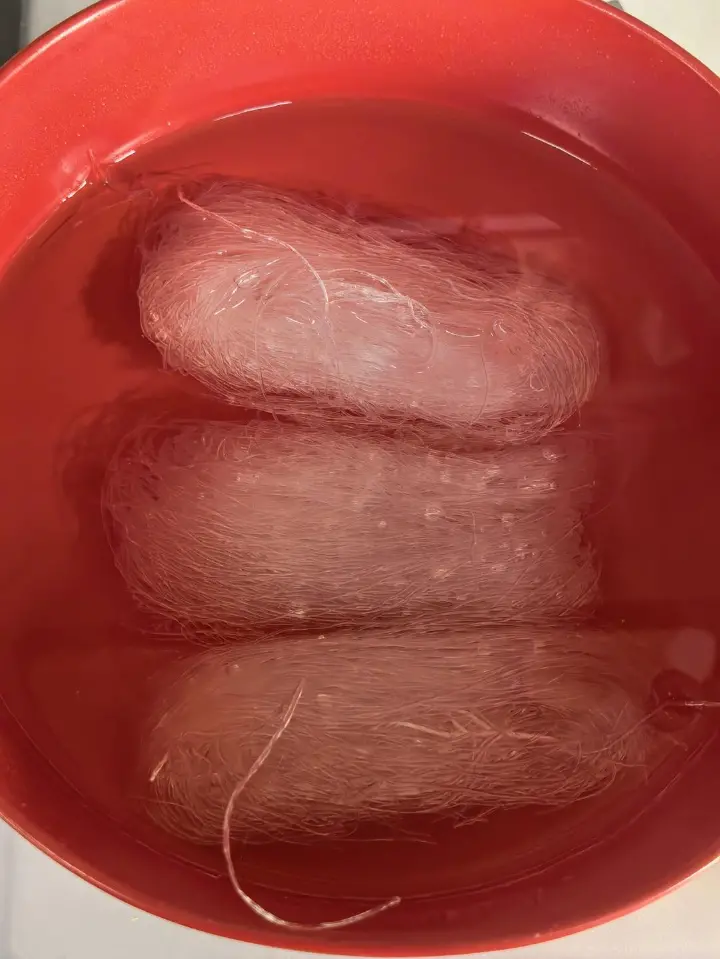 蒜蓉海鲜粉丝煲 第 1 步