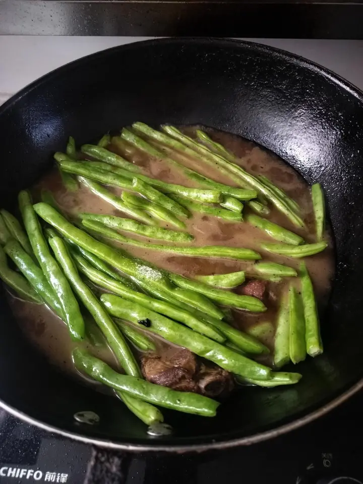 豆角炖排骨 第 5 步