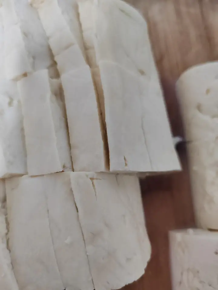 炸豆腐烧蒜苔 第 1 步