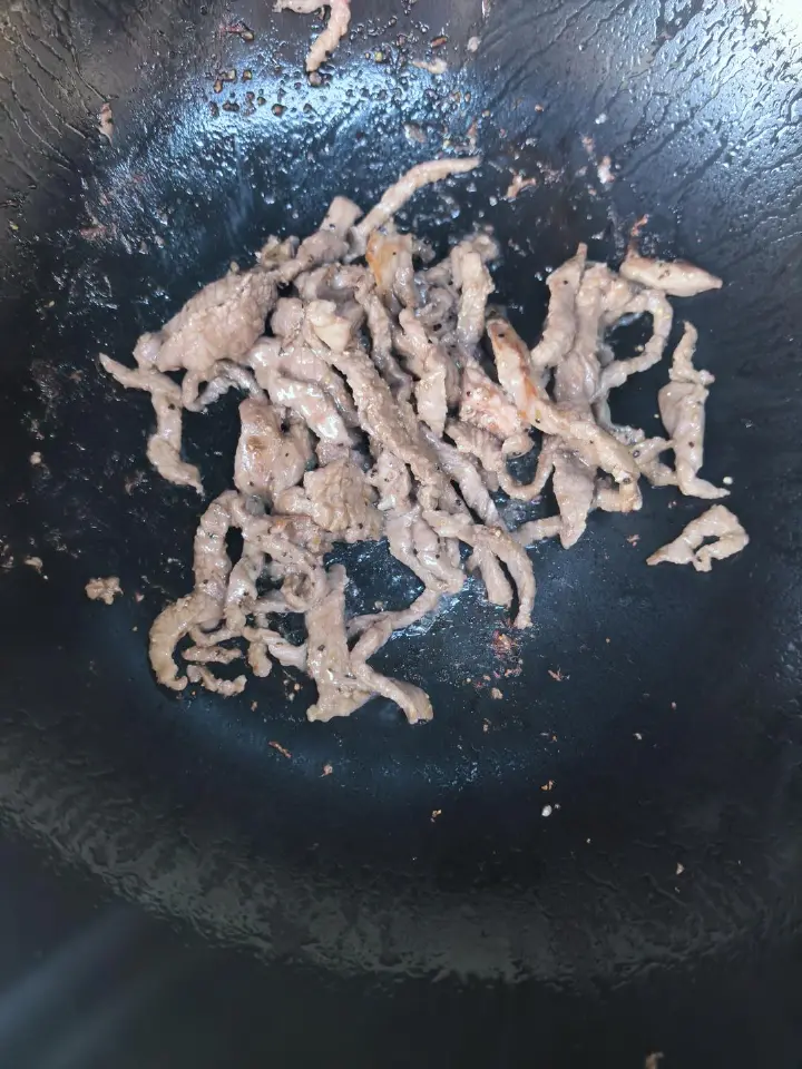 牛肉炒杏鲍菇西葫芦 第 11 步