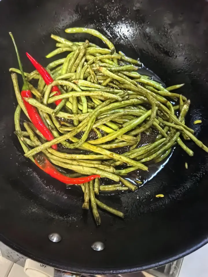 糖醋㸆豆角 第 3 步