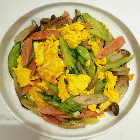 菌菇火腿炒鸡蛋