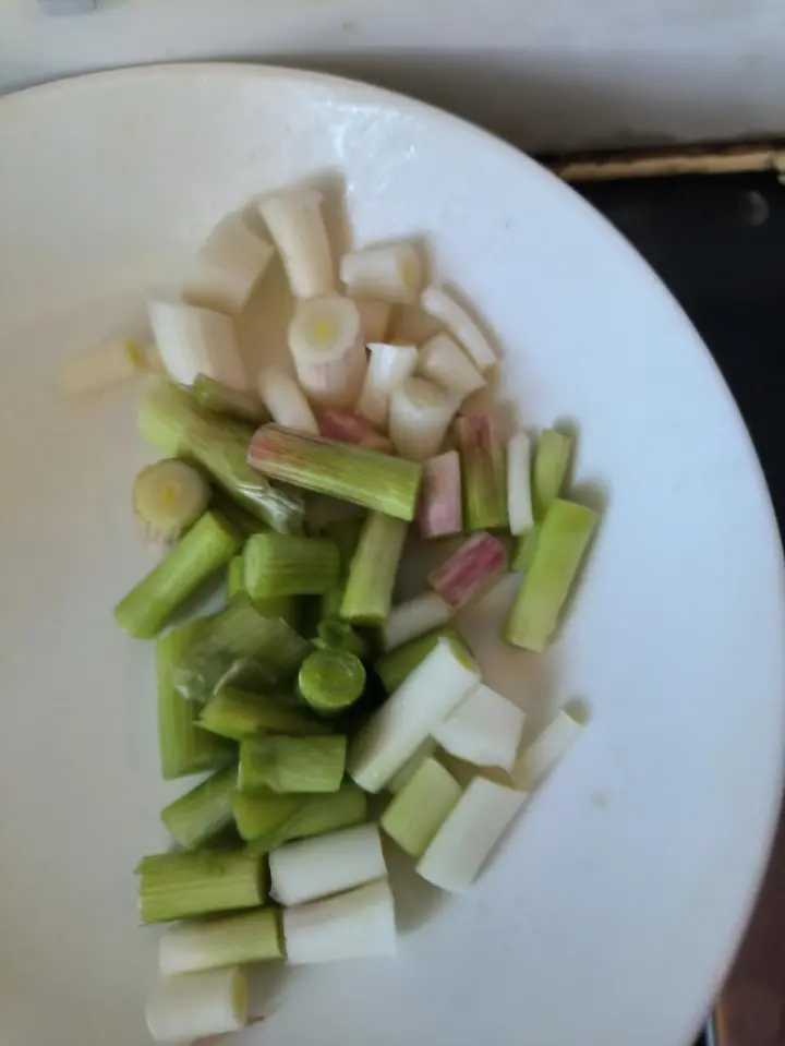 胡萝卜炒腊肉 第 4 步