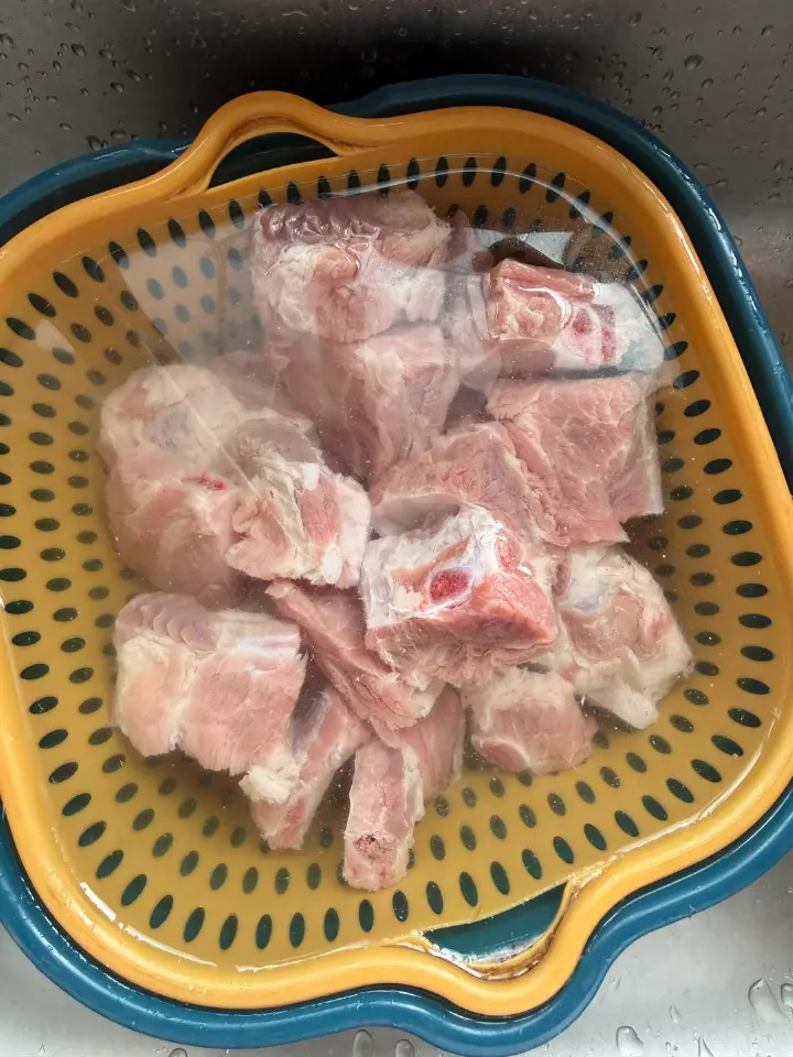 红烧排骨 第 1 步