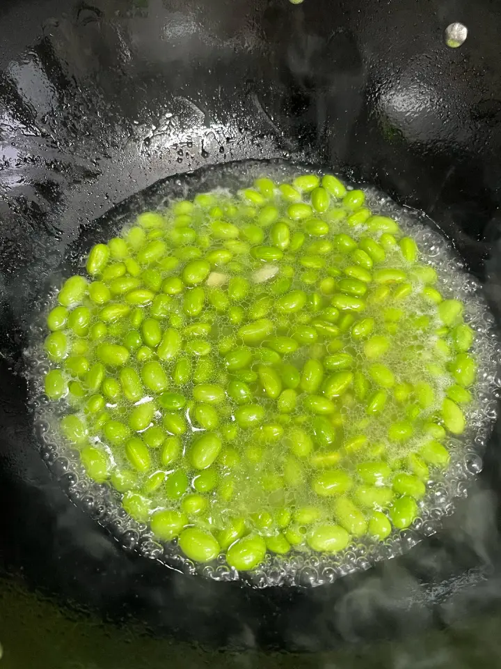 肉末炒毛豆 第 4 步