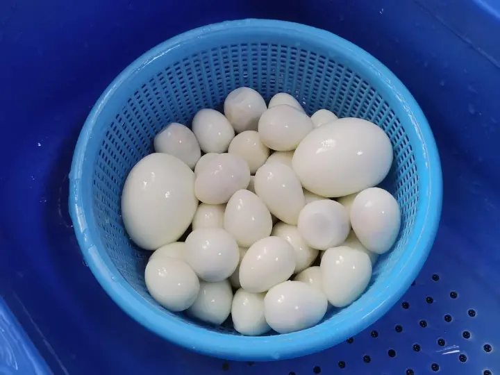腐乳虎皮鹌鹑蛋 第 2 步
