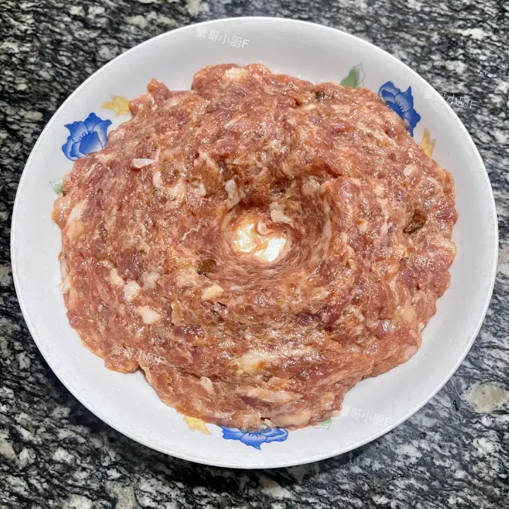 豆瓣酱肉饼蒸蛋 第 4 步