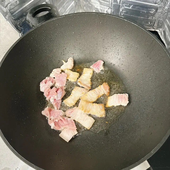 白菜炒平菇 第 8 步