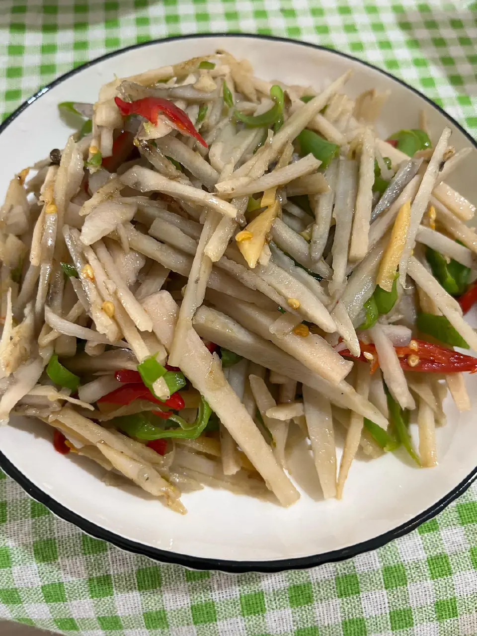 酸辣泡椒藕丝成品图