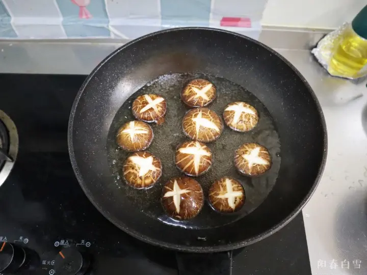 蚝油香菇青菜 第 5 步