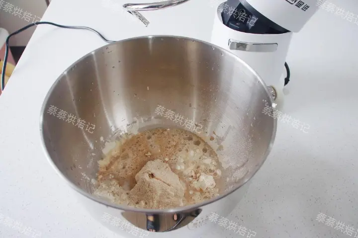 鸡枞菌香肠法棍面包条 第 1 步