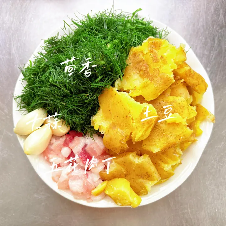 肉丁土豆炒茴香 第 3 步