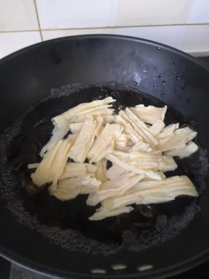 六合小炒 第 4 步
