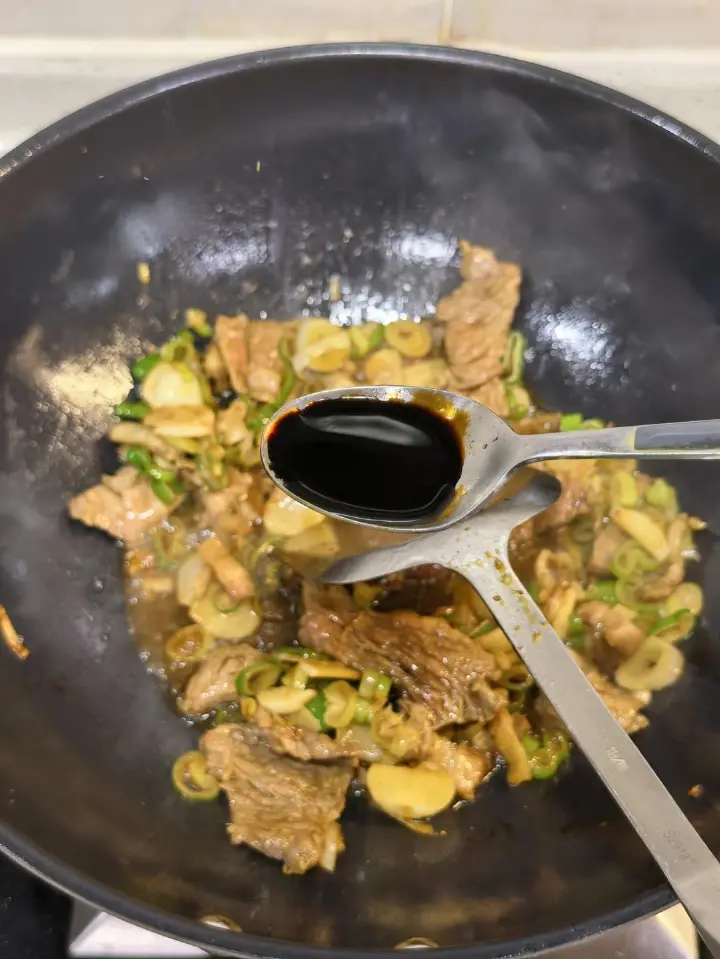 牛肉炒河粉 第 7 步