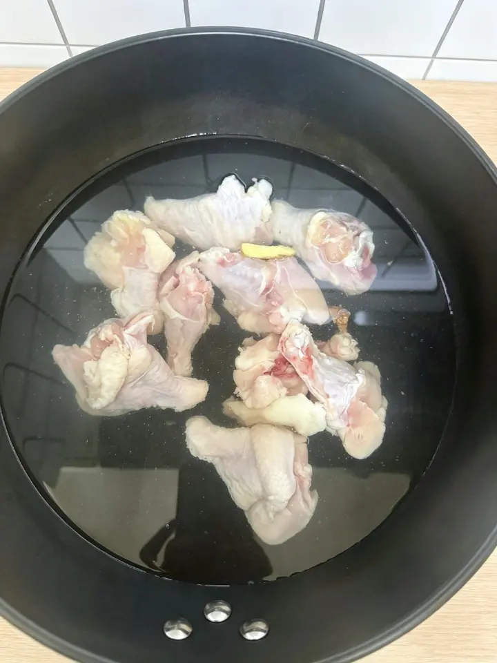 红烧鸡翅根 第 1 步