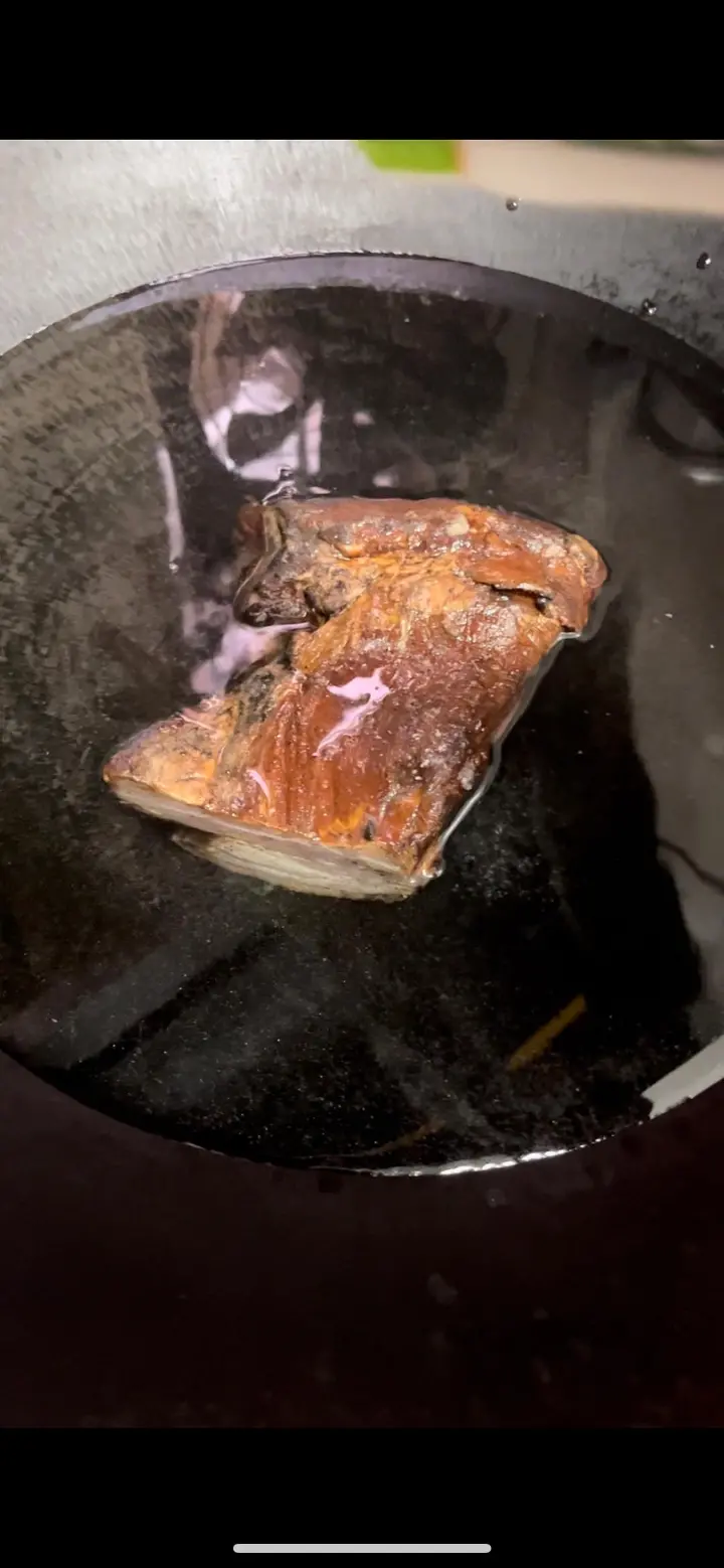 酸菜炒腊肉 第 1 步