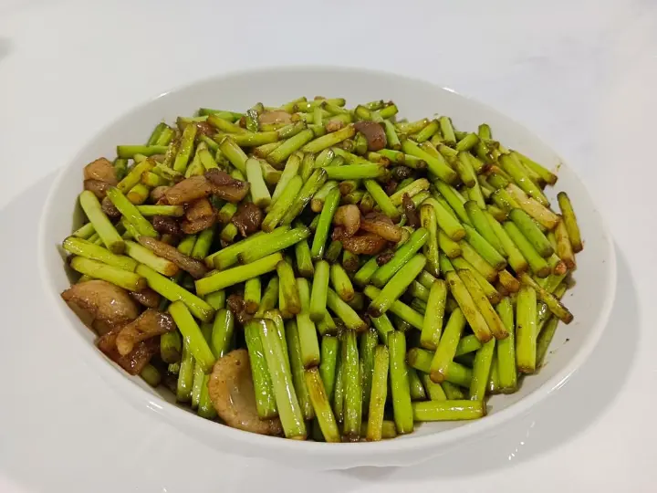白玉菇炒鸡蛋 第 5 步