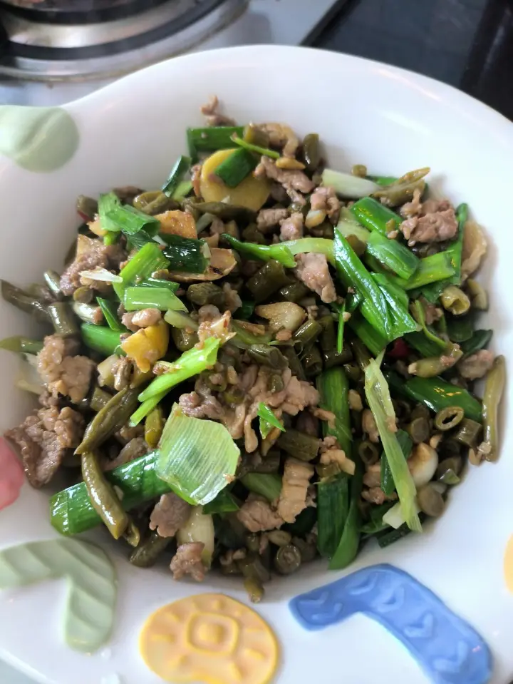 酸豆角炒肉 第 11 步