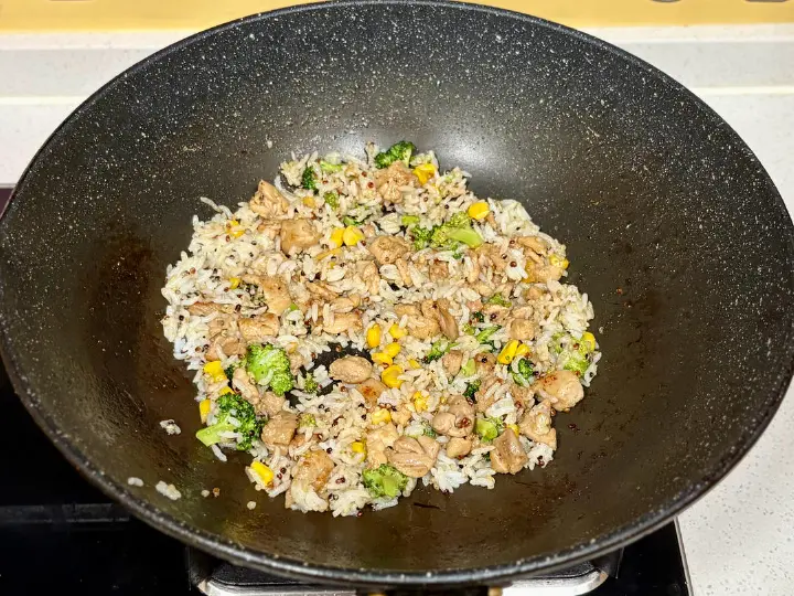 鸡腿肉杂粮饭 第 9 步
